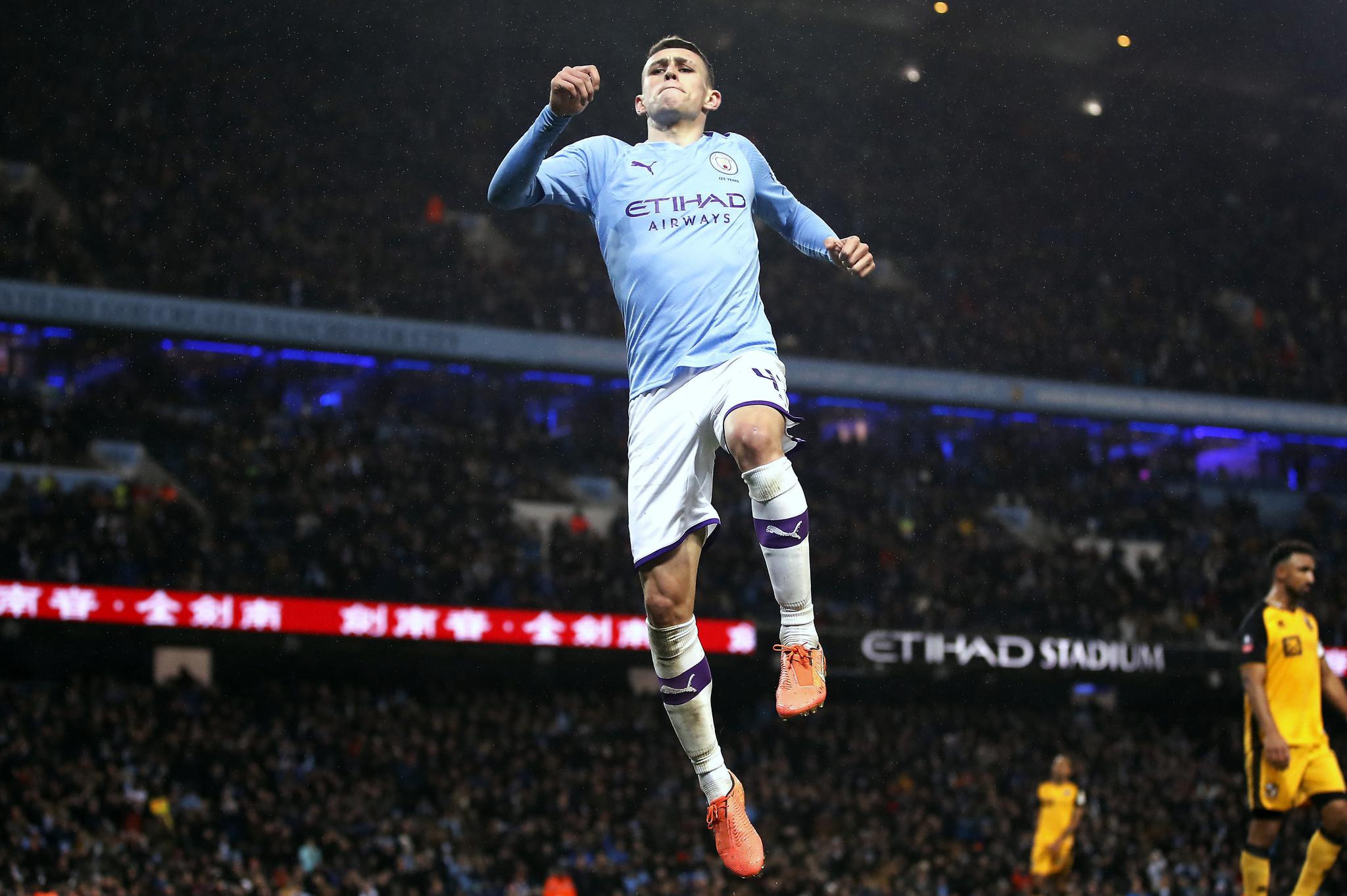 今晨体能课后，菲尼克斯太阳复出首秀备战英超，目标明确，更衣室氛围转暖的简单介绍